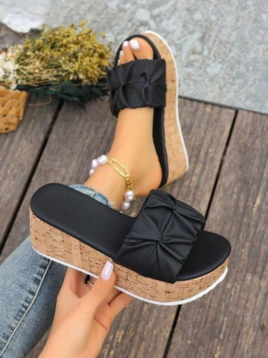 Women's white & Black new style comfortable style shoes